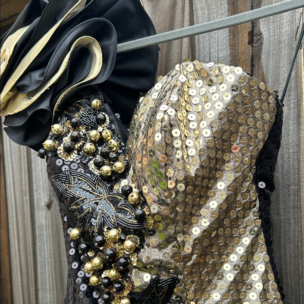 Vintage 1991 Alyce Designs Black and Gold Sequin Prom Dress with Ruffles - Picture 7 of 16